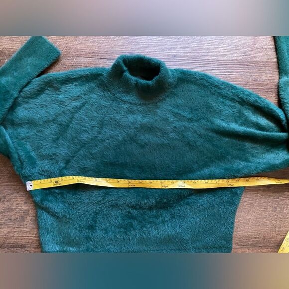 BAILEY 44 Gorgeous Green mock Neck Sweater cropped soft Luxurious Texture sz XS - Picture 16 of 16